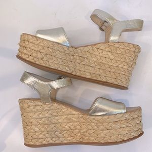Dolce Vita platform wedge Sandal size 10